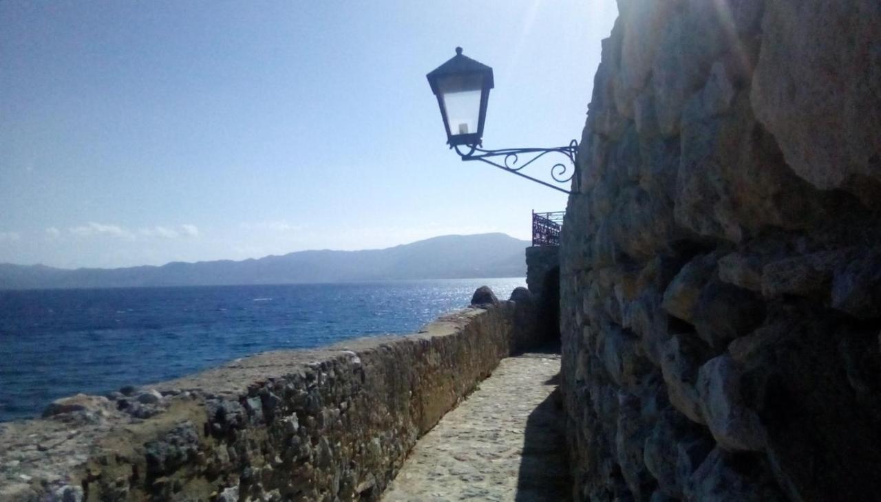 Hotel Byron'S Sea View Monemvasía Zewnętrze zdjęcie
